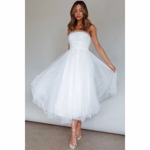 Selfie Leslie Fayette Strapless Mesh Midi
Dress